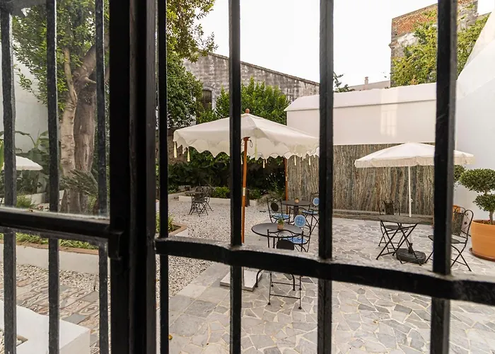 Casa Palacio Rufina & Jardines